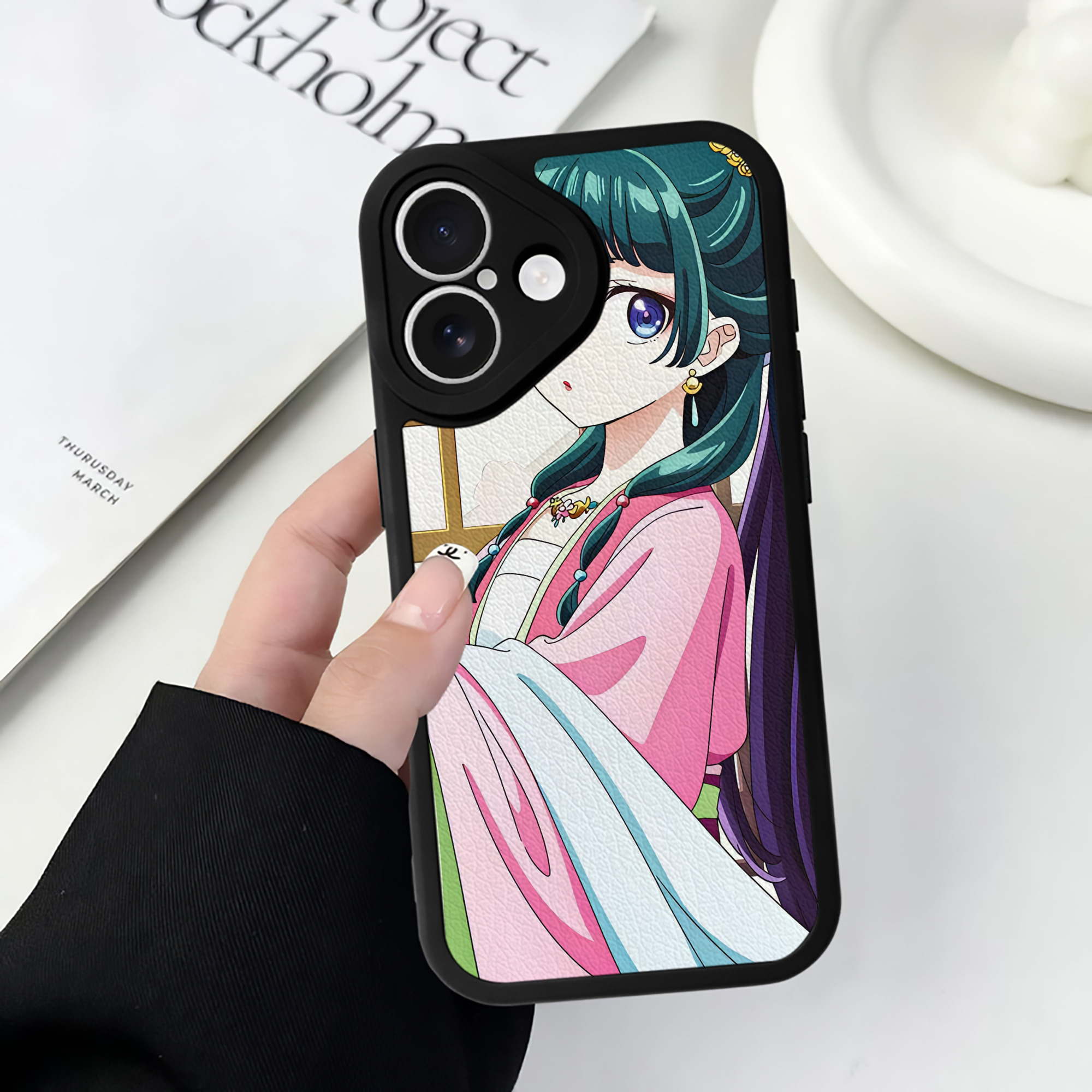 薬屋のひとりごと The Apothecary Diaries 【iPhone 16シリーズ対応】シリコンスマホケース（レザー調） 材質：シリコン